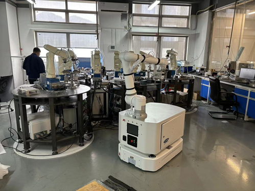 協(xié)作機器人上下料在醫(yī)療器械與信息安全設(shè)備制造中的精準(zhǔn)應(yīng)用